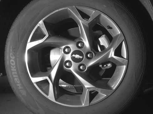 Used 2025 Chevrolet Trax LT FWD image 13