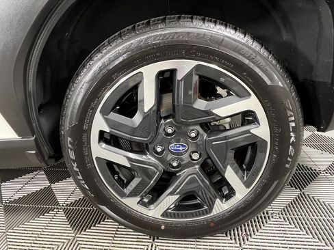 Used 2025 Subaru Forester Limited image 15