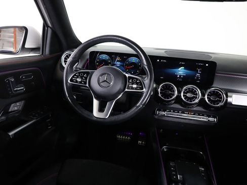 Used 2022 Mercedes-Benz GLB 250 4MATIC image 46
