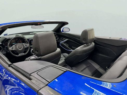 Used 2017 Chevrolet Camaro LT RWD image 45