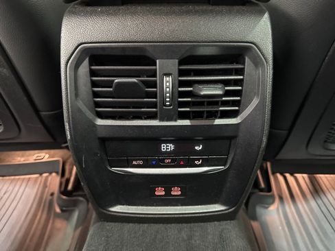 Used 2023 BMW 330i xDrive Sedan w/ Convenience Package image 30