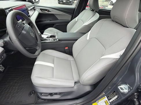 New 2026 Toyota Camry SE FWD image 20
