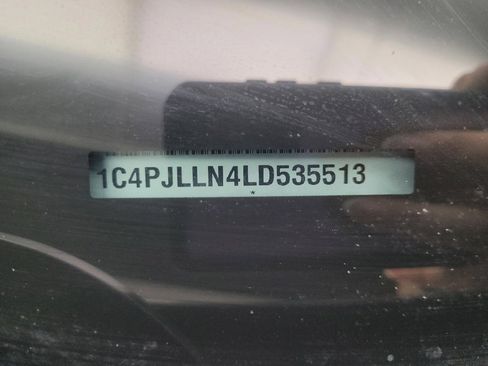 Used 2020 Jeep Cherokee Latitude Plus w/ Cold Weather Group image 33