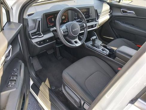 Used 2023 Kia Sportage LX FWD image 10
