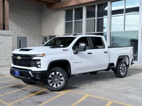 Used 2025 Chevrolet Silverado 2500 W/T image 6