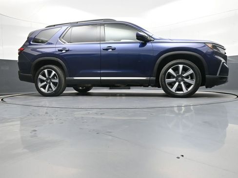 Certified 2024 Honda Pilot Elite image 31