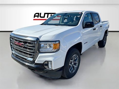 Used 2022 GMC Canyon AT4 image 3
