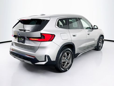 Used 2025 BMW X1 xDrive28i AWD/4WD image 9