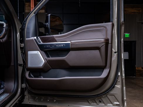 Used 2026 Ford F250 King Ranch w/ Chrome Package image 38