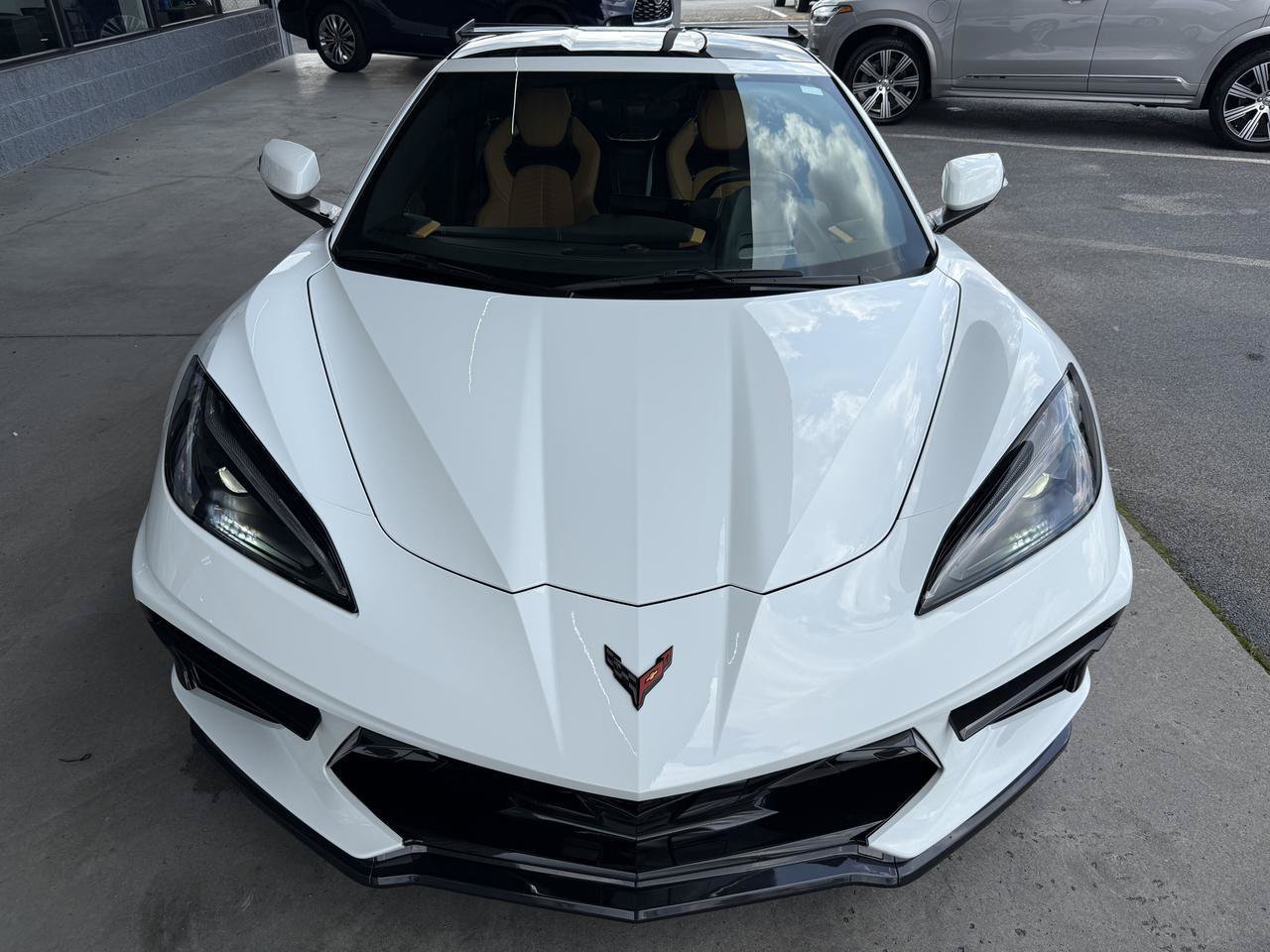 Used 2021 Chevrolet Corvette Coupe w/ 2LT w/ Engine Appearance Package RWD image 2