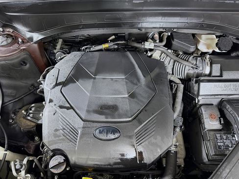 Used 2020 Kia Telluride LX image 39