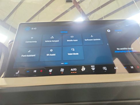 New 2026 Ford Maverick Lariat w/ 4K Tow Package image 32