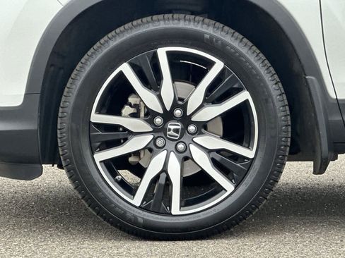 Certified 2020 Honda Pilot Touring image 36