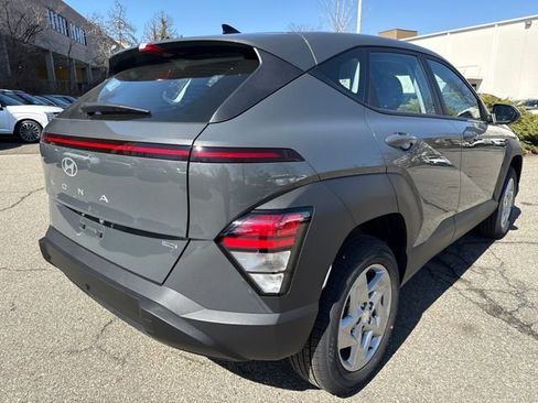 New 2026 Hyundai Kona SE image 8