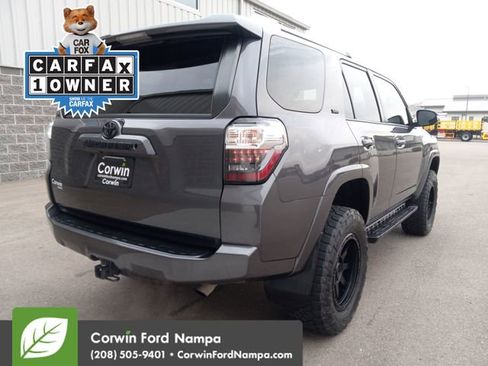 Used 2018 Toyota 4Runner SR5 image 3
