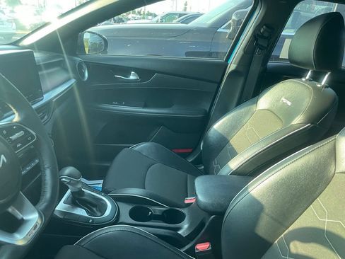 Certified 2023 Kia Forte GT-Line FWD image 5