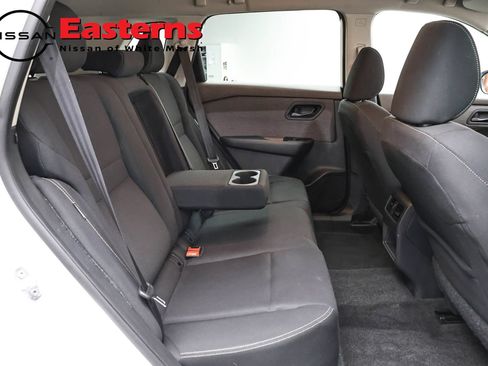Used 2023 Nissan Rogue S AWD/4WD image 23