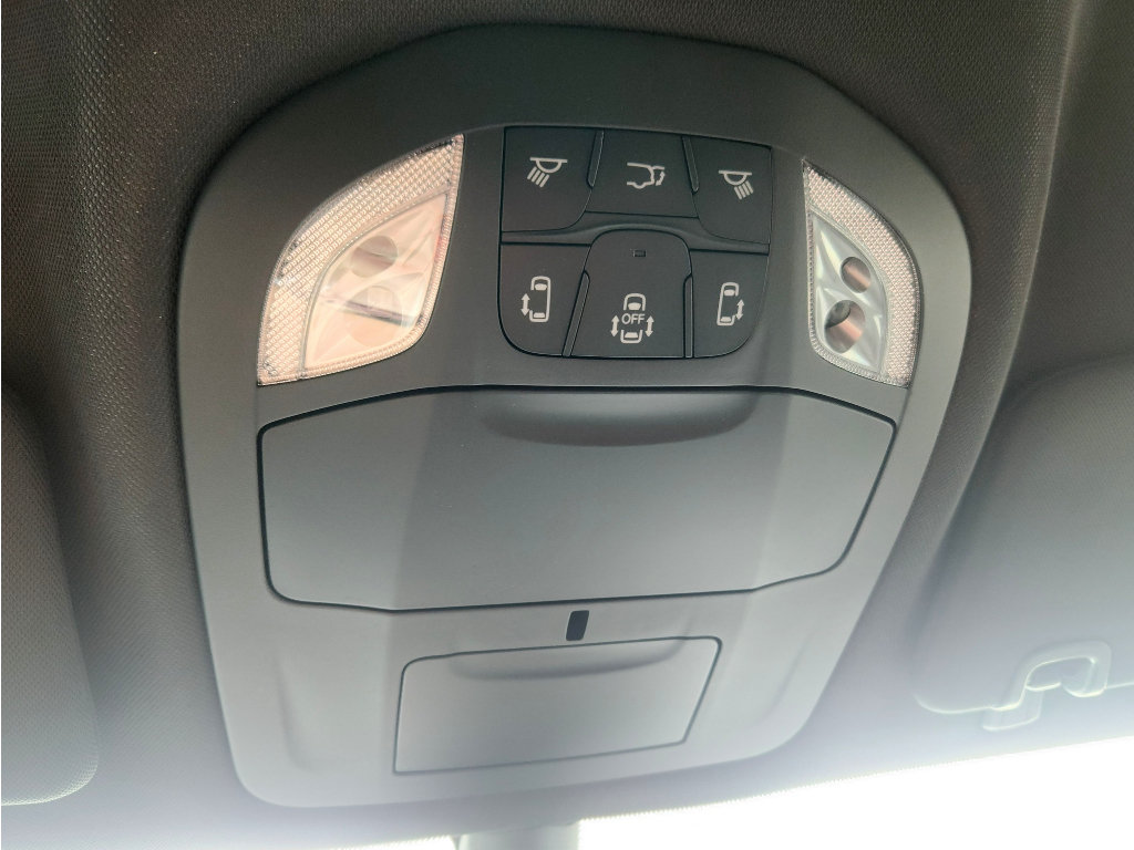 New 2027 Chrysler Pacifica Select FWD image 36