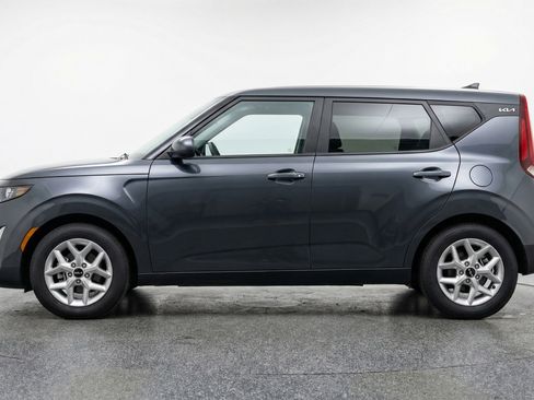 Used 2025 Kia Soul LX w/ LX Technology Package FWD image 5