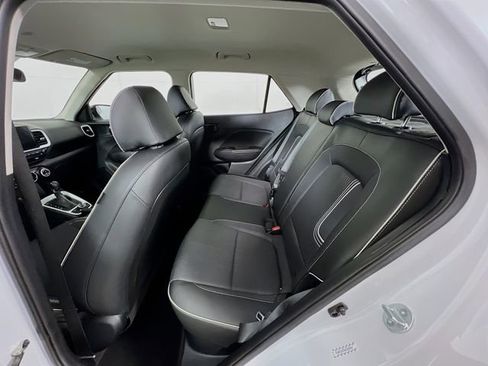 Certified 2023 Hyundai Venue Limited w/ Cargo Package image 23