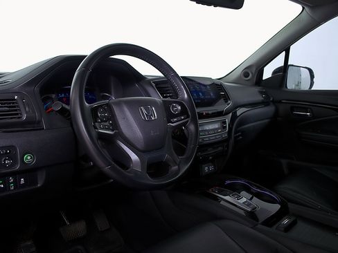Used 2022 Honda Pilot Touring image 14