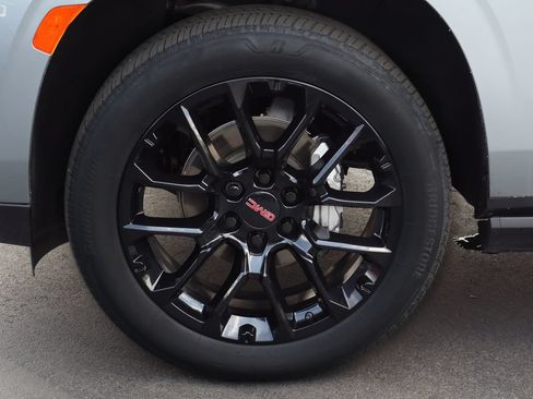 Certified 2024 GMC Yukon XL Denali AWD/4WD image 37