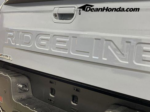 New 2026 Honda Ridgeline Black Edition image 6