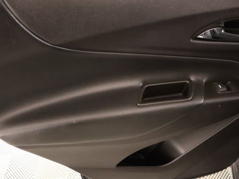 Used 2024 Chevrolet Equinox LT image 16