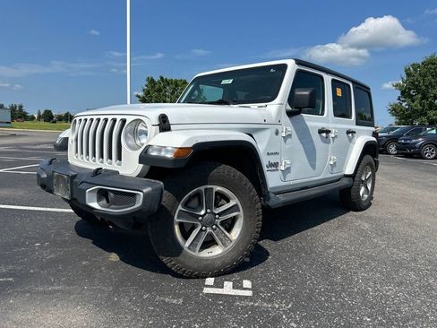 Used 2018 Jeep Wrangler Unlimited Sahara AWD/4WD image 1