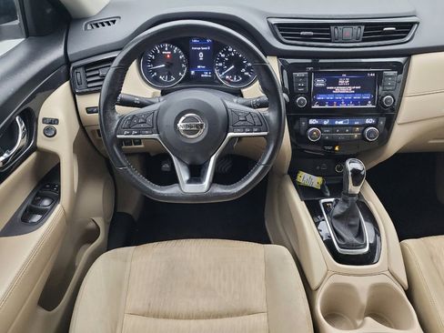 Used 2018 Nissan Rogue SV AWD/4WD image 22