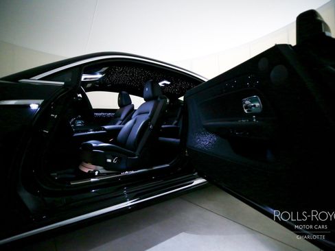 Used 2025 Rolls-Royce Spectre w/ Spectre Launch Package image 12