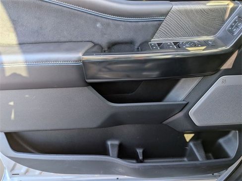 Used 2025 Ford F250 Platinum image 25