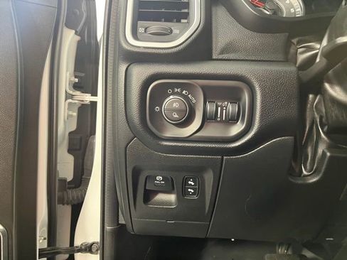 Used 2022 RAM 1500 Laramie w/ Sport Appearance Package AWD/4WD image 18