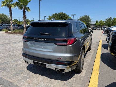 Used 2024 GMC Acadia Denali w/ Super Cruise Package FWD image 6