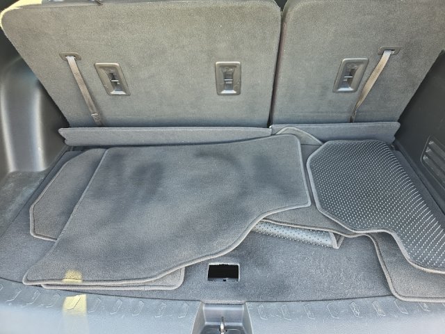 Used 2020 Chevrolet Traverse LT FWD image 31