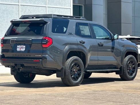 New 2026 Toyota 4Runner TRD Off-Road Premium w/ Tow Technology Package AWD/4WD image 4