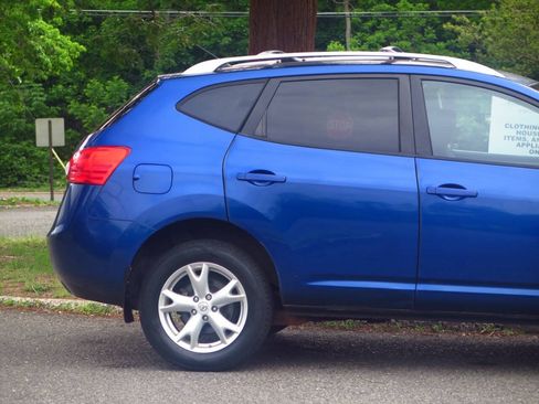 Used 2008 Nissan Rogue SL w/ Moonroof Pkg AWD/4WD image 30