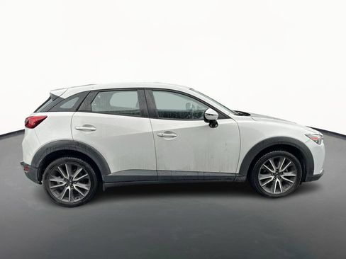 Used 2018 MAZDA CX-3 Touring image 2