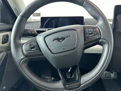 Used 2021 Ford Mustang Mach-E Premium image 27