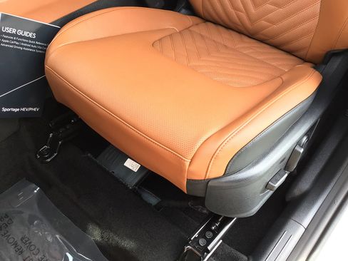 New 2026 Kia Sportage EX image 10