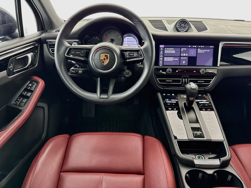 Certified 2026 Porsche Macan S AWD/4WD image 25