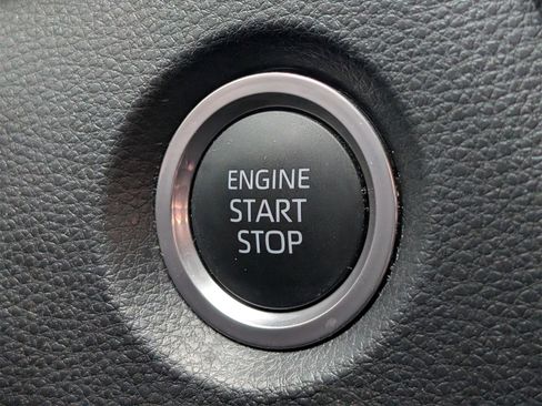 Used 2022 Toyota Corolla XSE image 26