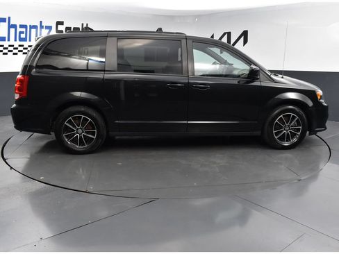 Used 2019 Dodge Grand Caravan GT FWD image 6