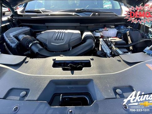 New 2026 Chevrolet Traverse LT w/ Sun and Wheel Package image 17