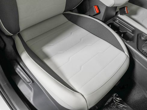 New 2026 Volkswagen Taos SE image 85