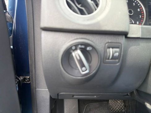 Used 2017 Volkswagen Tiguan S FWD image 15