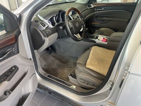 Used 2012 Cadillac SRX Luxury FWD image 8