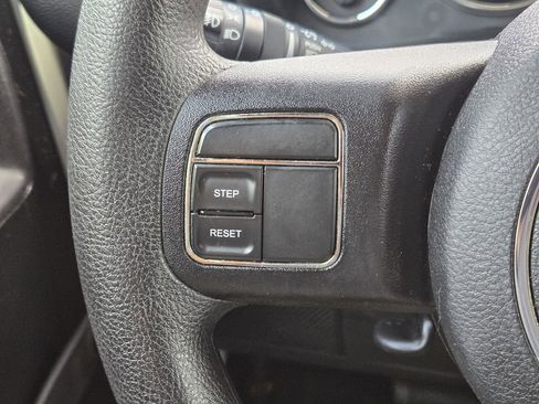 Used 2013 Jeep Wrangler Sport AWD/4WD image 27