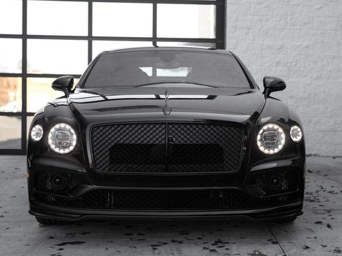 Used 2024 Bentley Flying Spur W12 AWD/4WD image 3