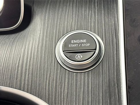 Certified 2022 Mercedes-Benz C 300 Sedan image 25